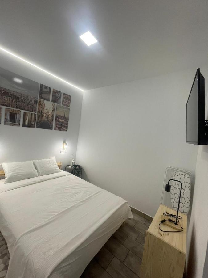 Apartamentos Jap Villaamil มาดริด ภายนอก รูปภาพ