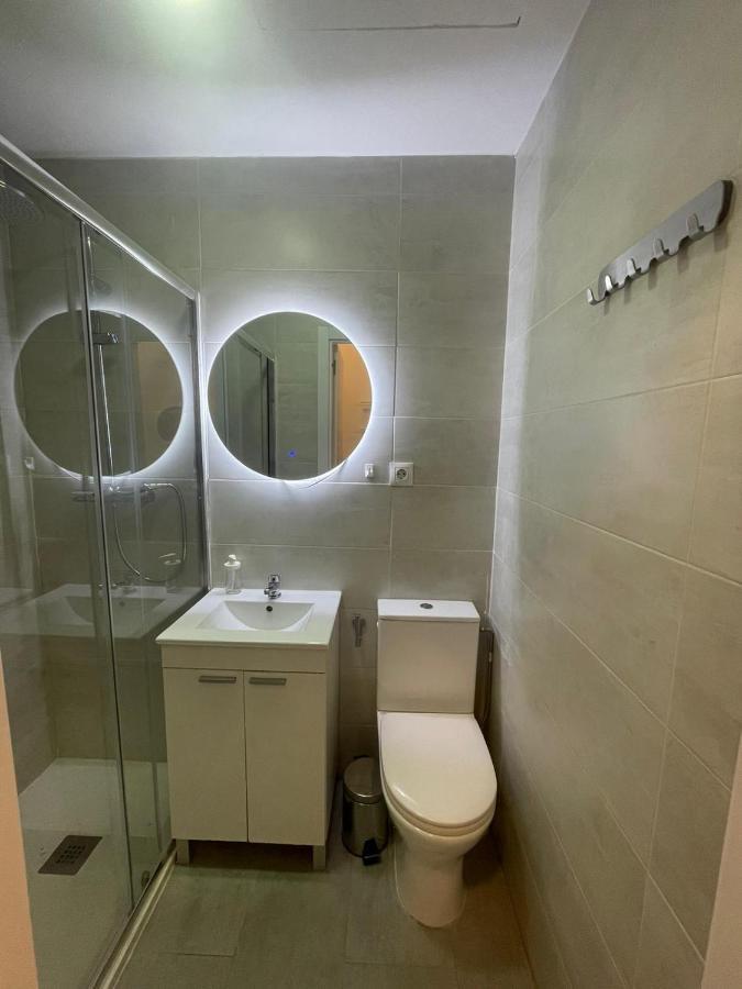 Apartamentos Jap Villaamil มาดริด ภายนอก รูปภาพ